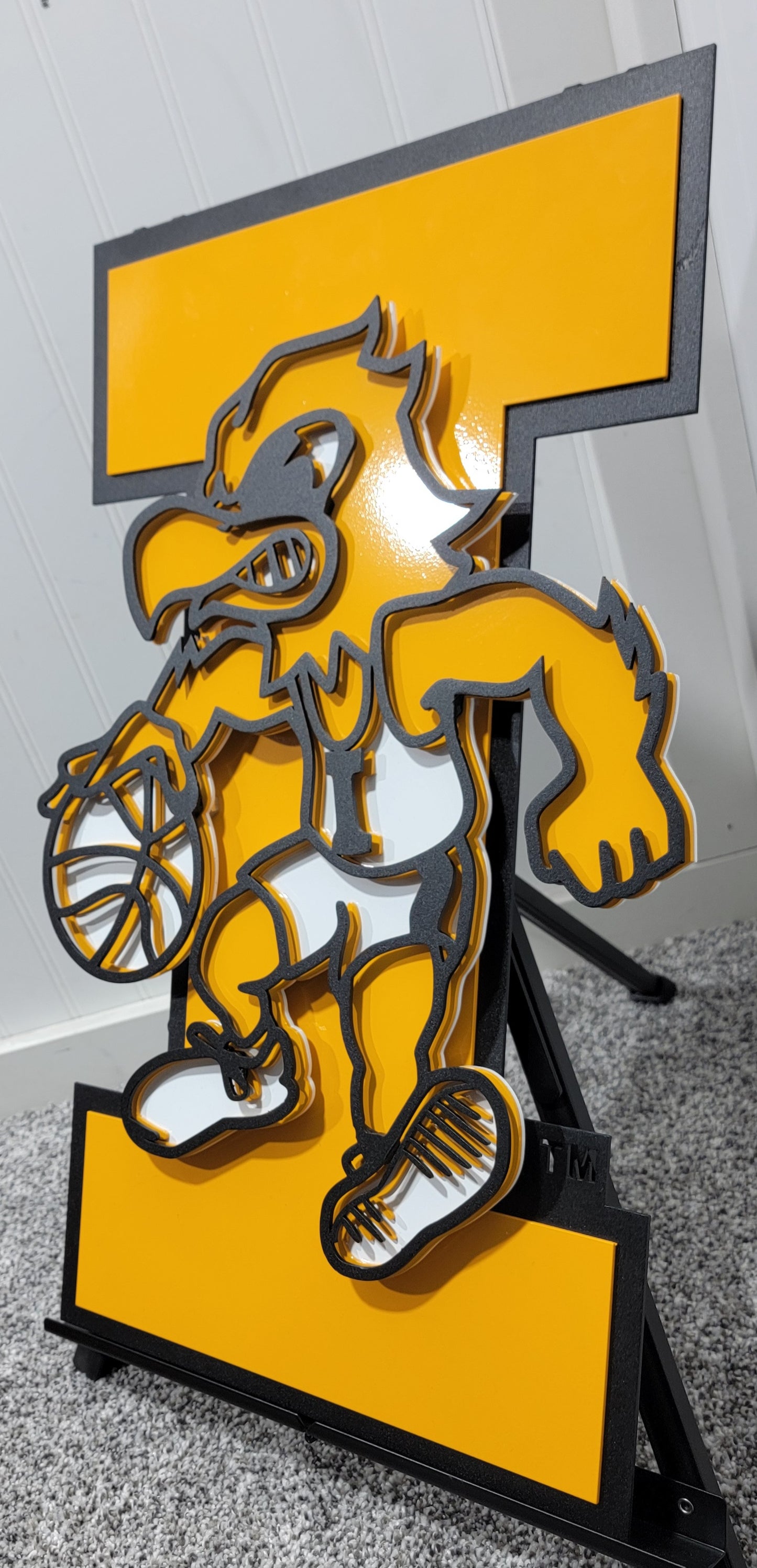 Iowa Hawkeyes Basketball "I" Logo