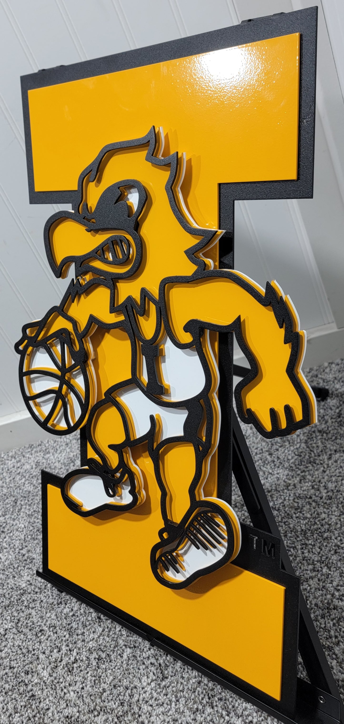 Iowa Hawkeyes Basketball "I" Logo
