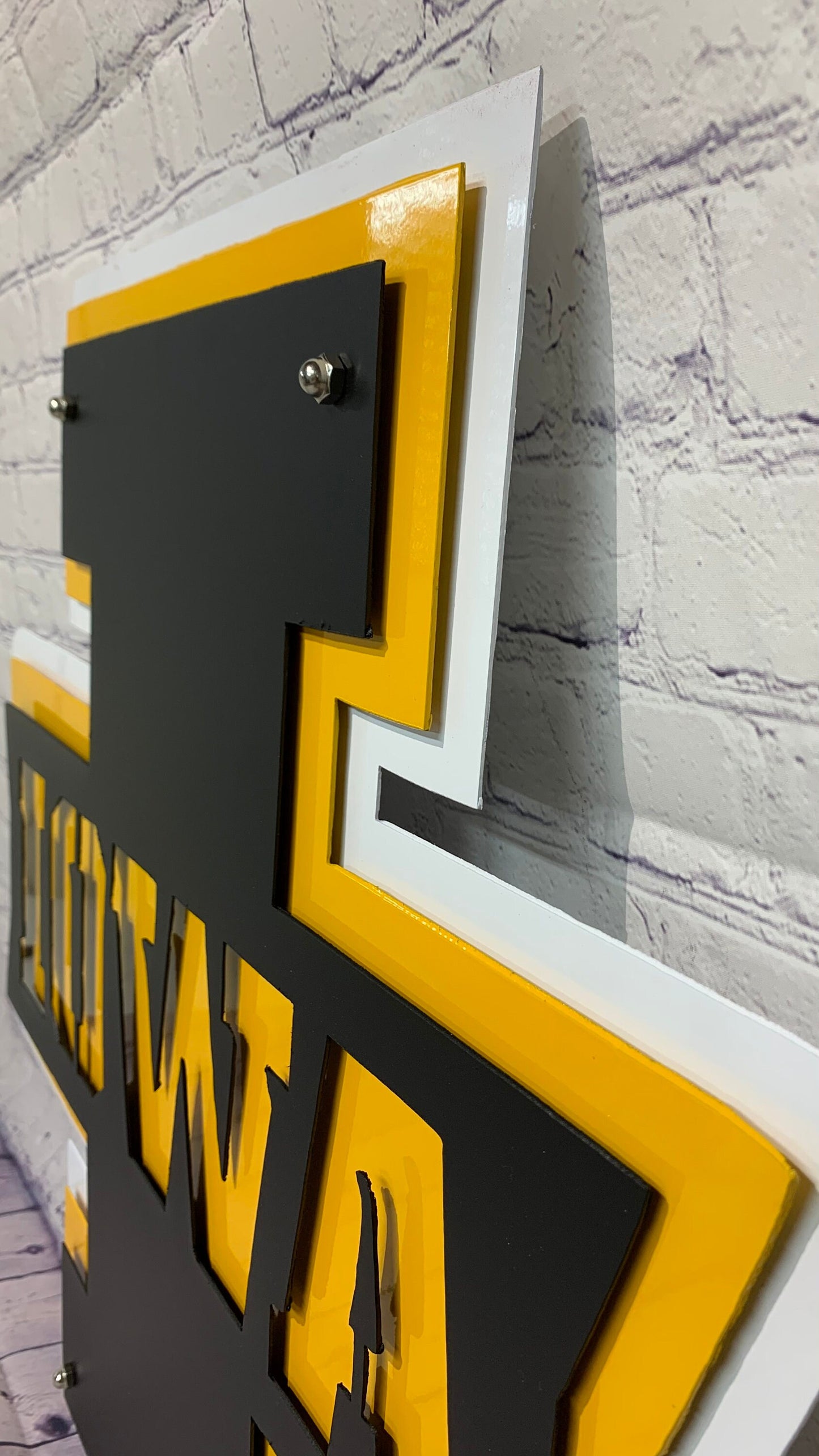 Iowa Hawkeyes Crossed "I"