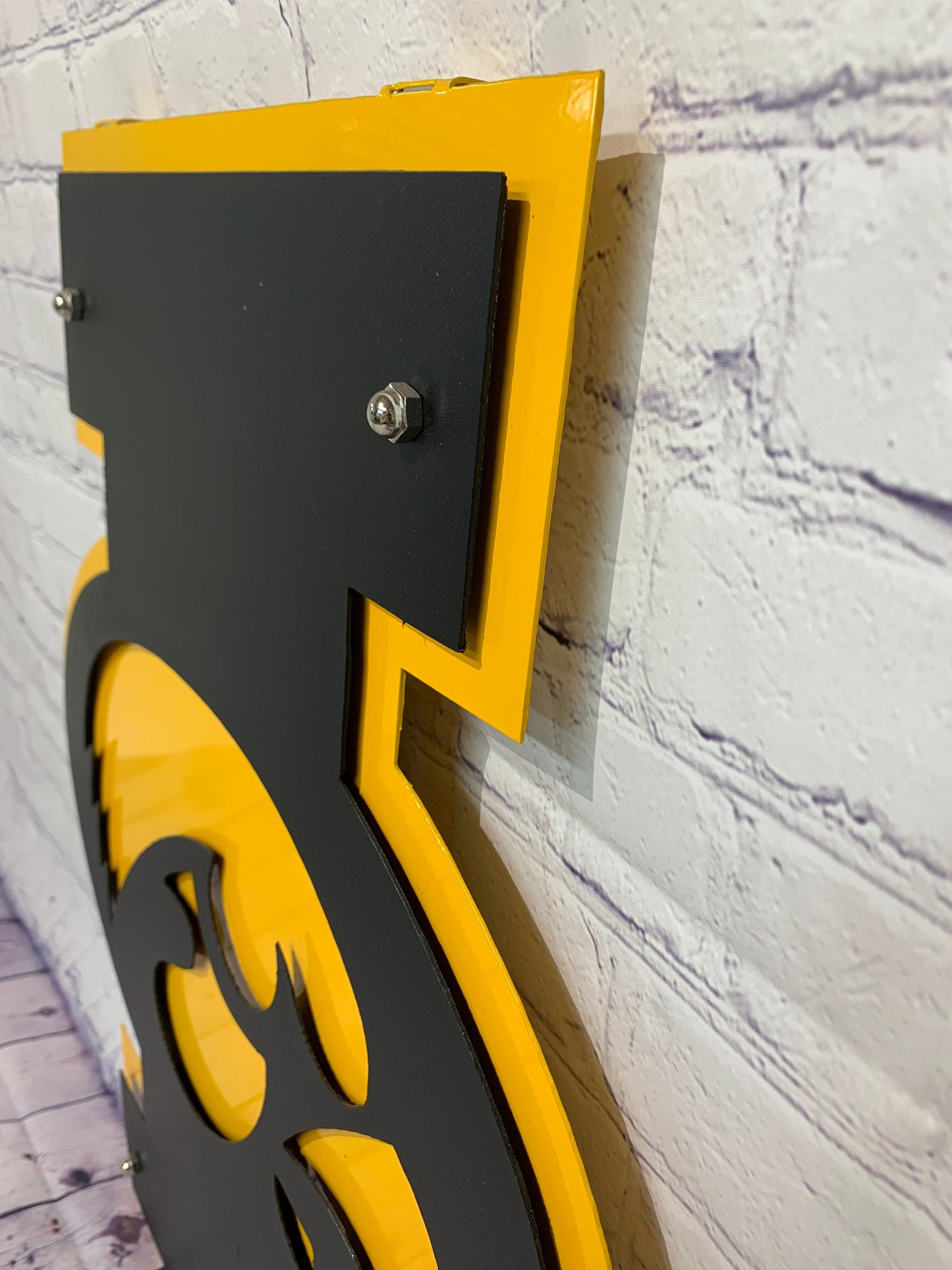 Iowa Hawkeyes "I" with Tigerhawk