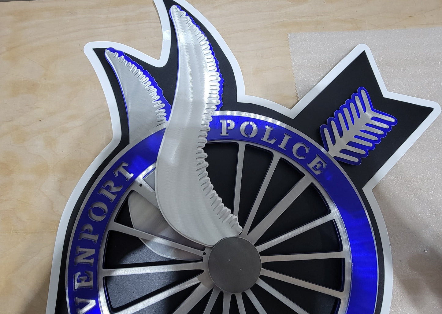 Davenport Police Traffic Arrow Badge