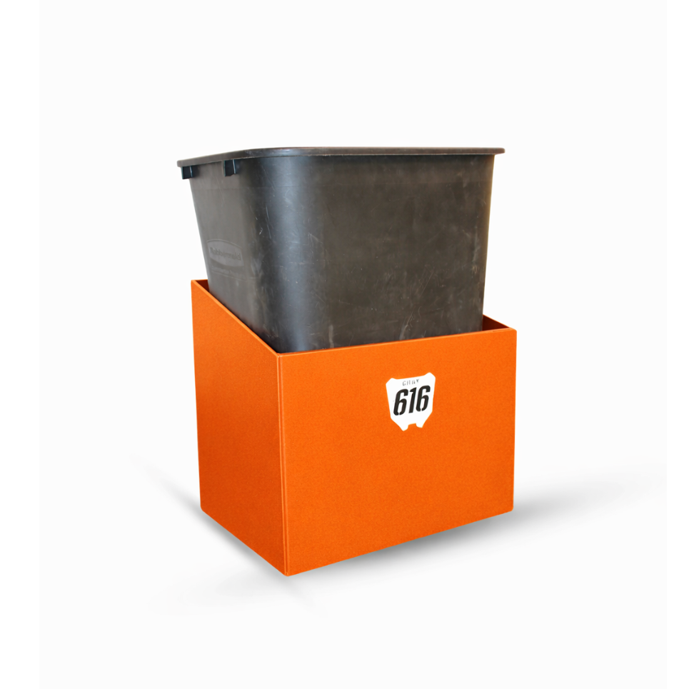 GARBAGE CAN HOLDER